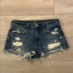 Abercrombie & Fitch Low Rise Short